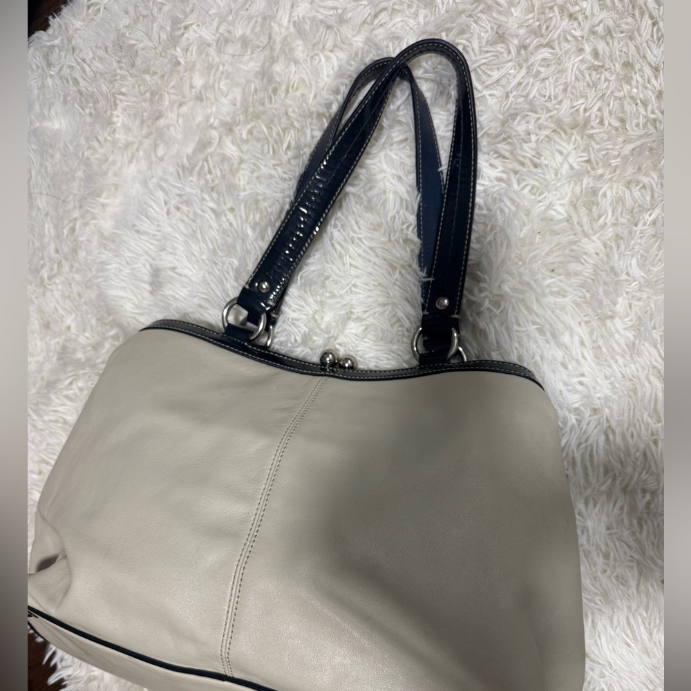 RARE Vintage Coach - Picture 5 of 7
